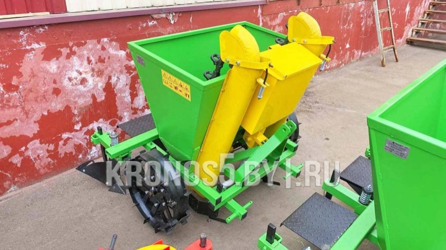 Картофелесажалка Bomet | Бомет S-239 с бачком для удобрений (62,5-67,5 см)